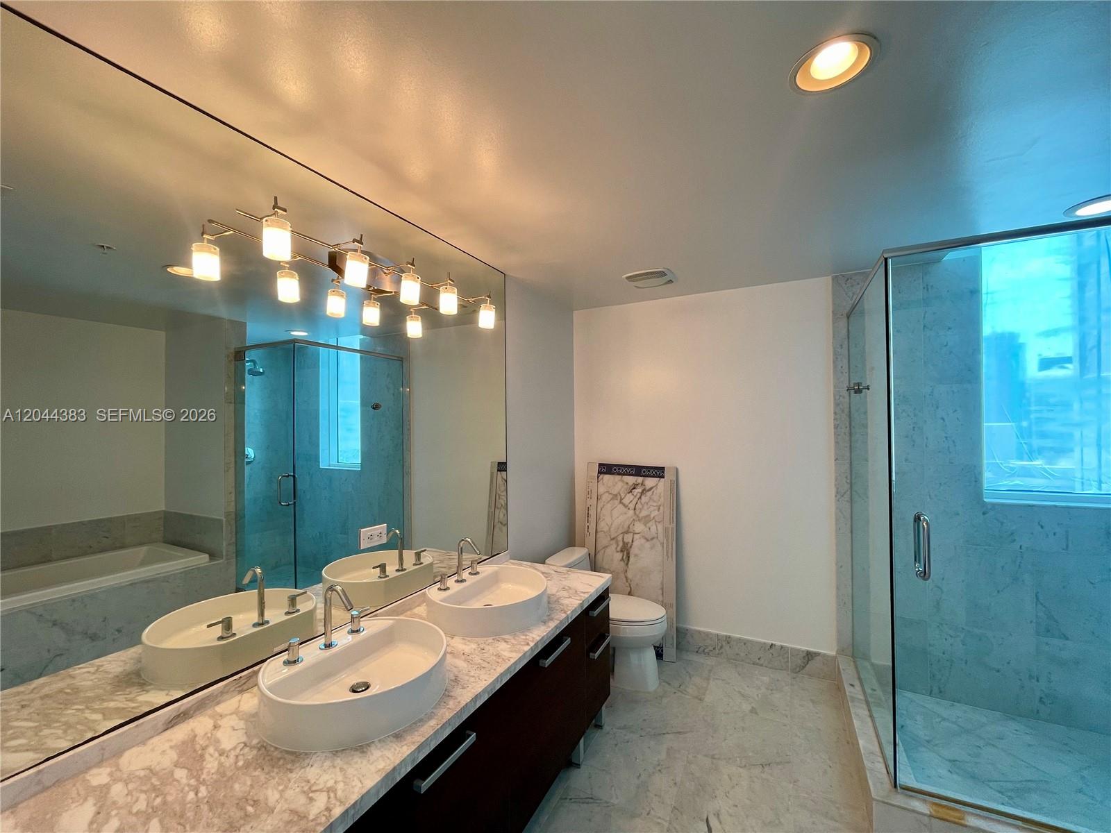 253 NE 2nd Street