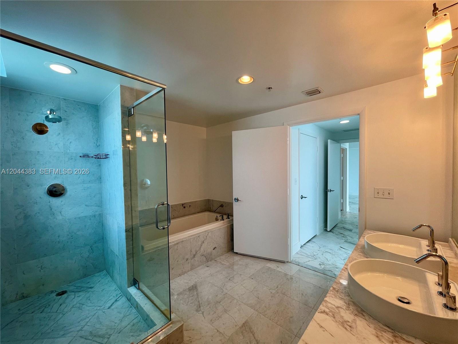253 NE 2nd Street