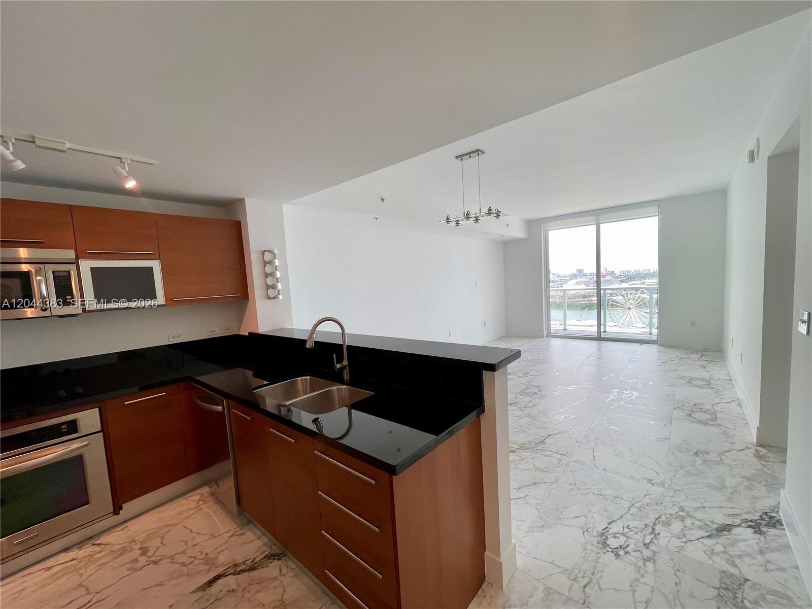 253 NE 2nd Street