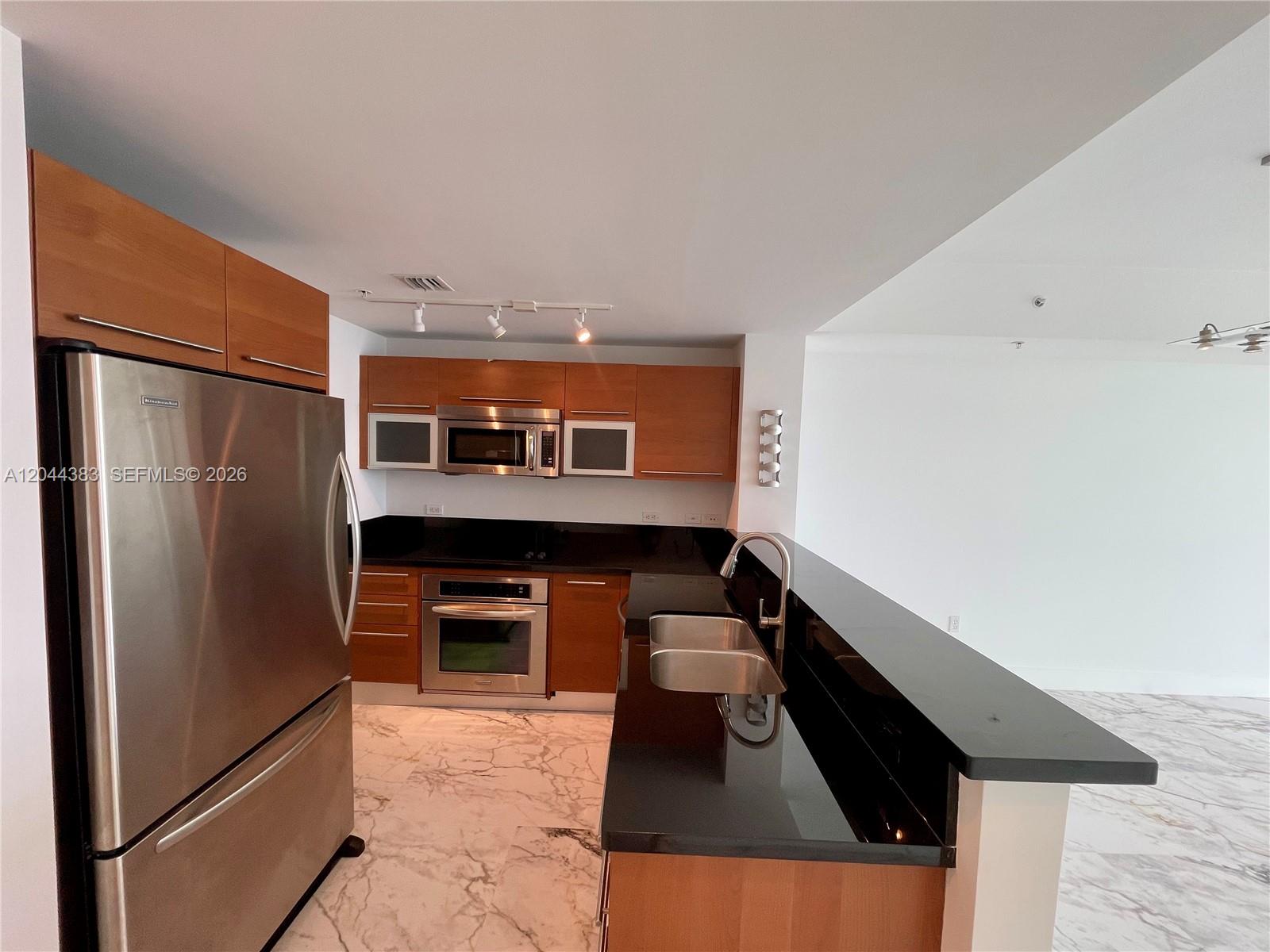 253 NE 2nd Street