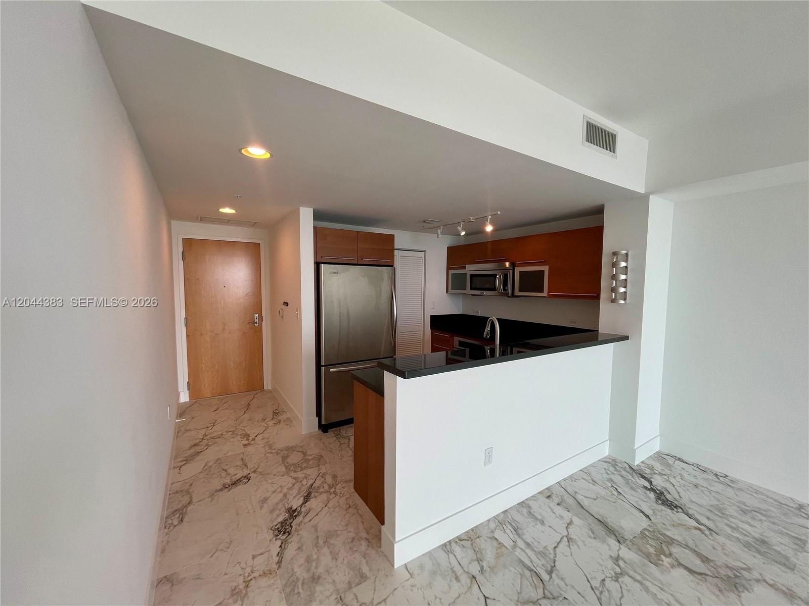 253 NE 2nd Street