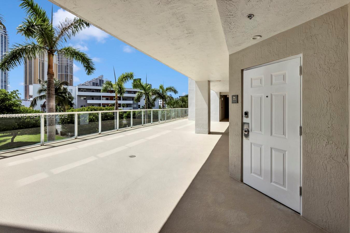 18100 N Bay Road
