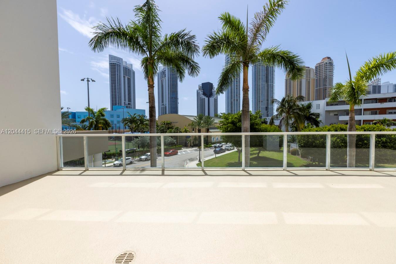 18100 N Bay Road