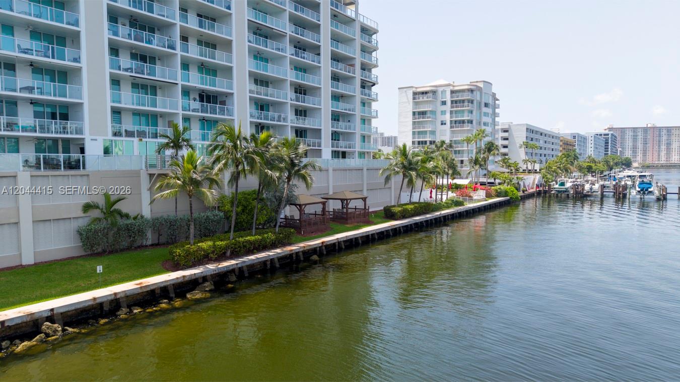 18100 N Bay Road
