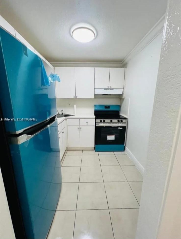 606 W 81st Street