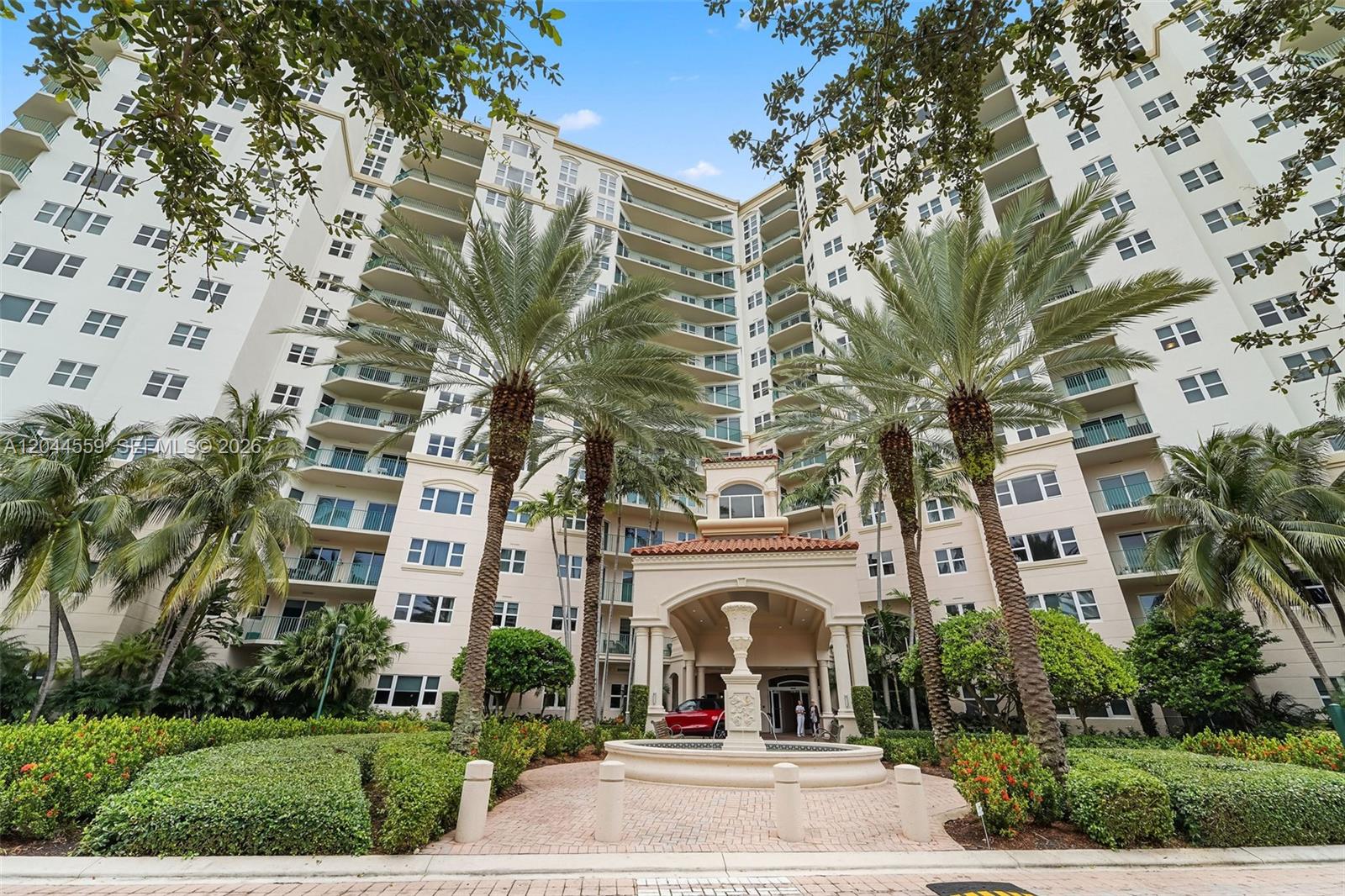 19900 E Country Club Drive