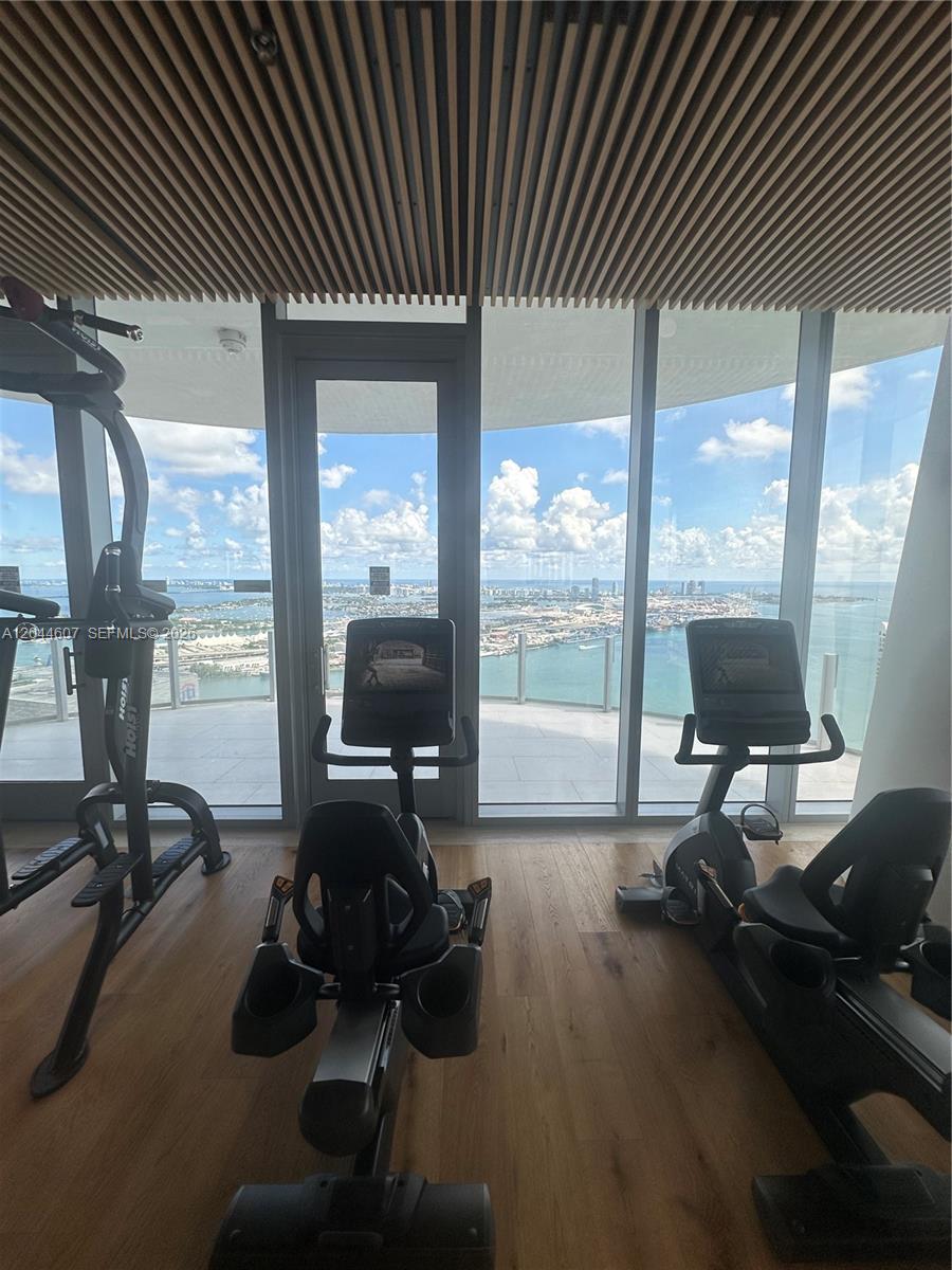 300 Biscayne Blvd Way