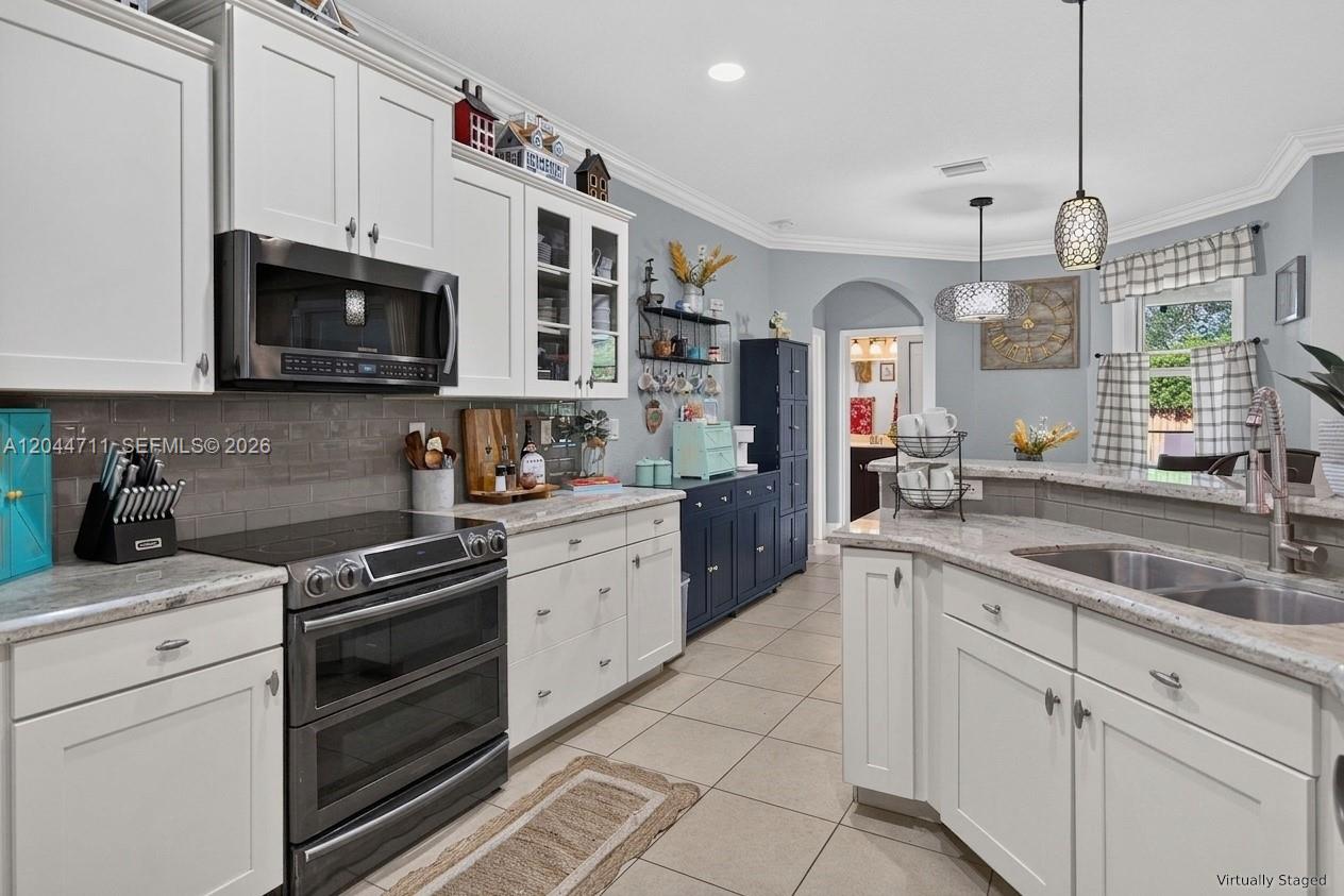 2135 NW 14th Terrace