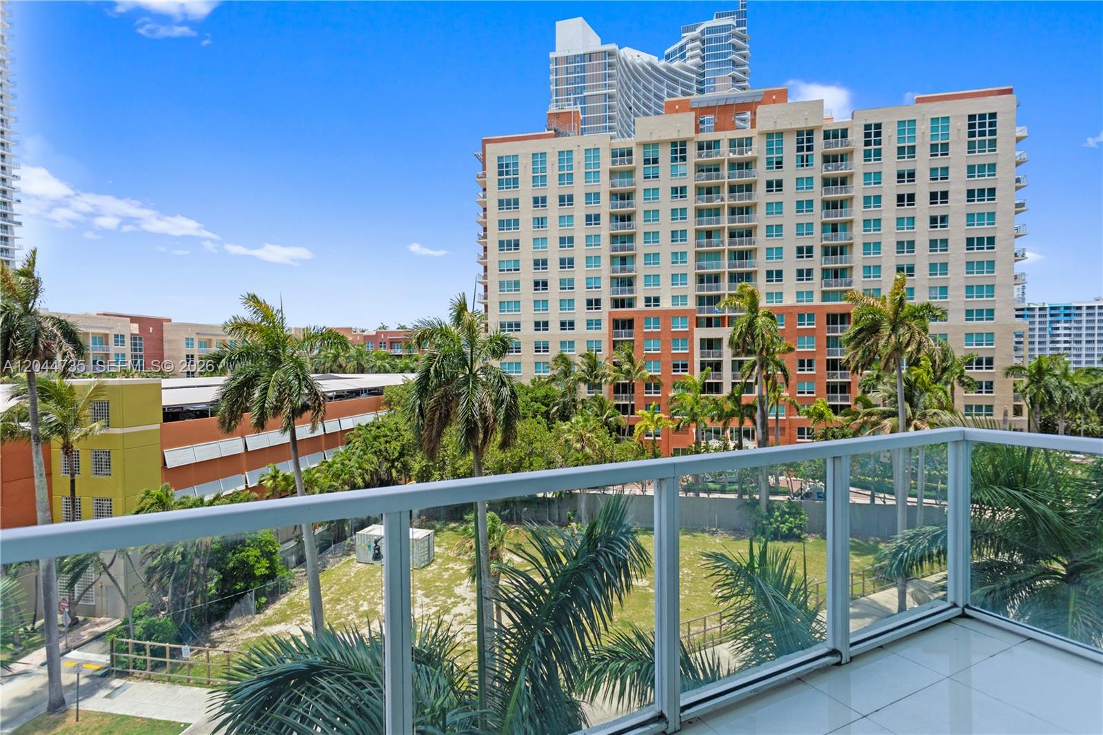 1900 N Bayshore Drive Drive
