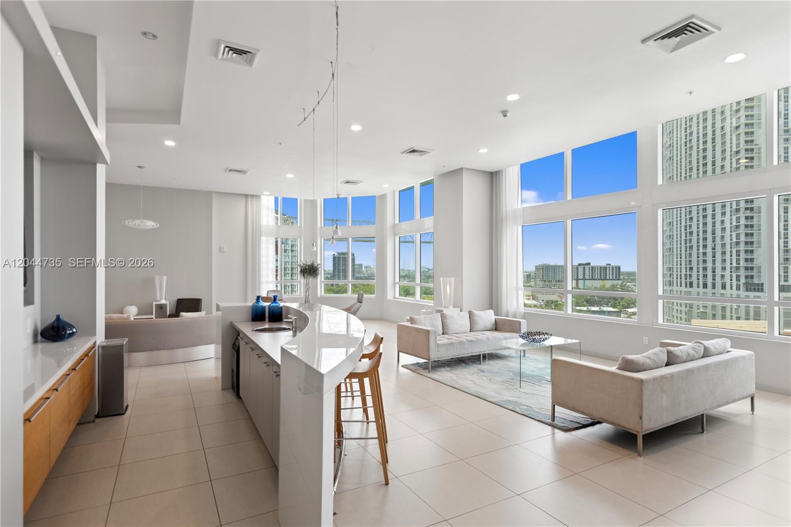 1900 N Bayshore Drive Drive