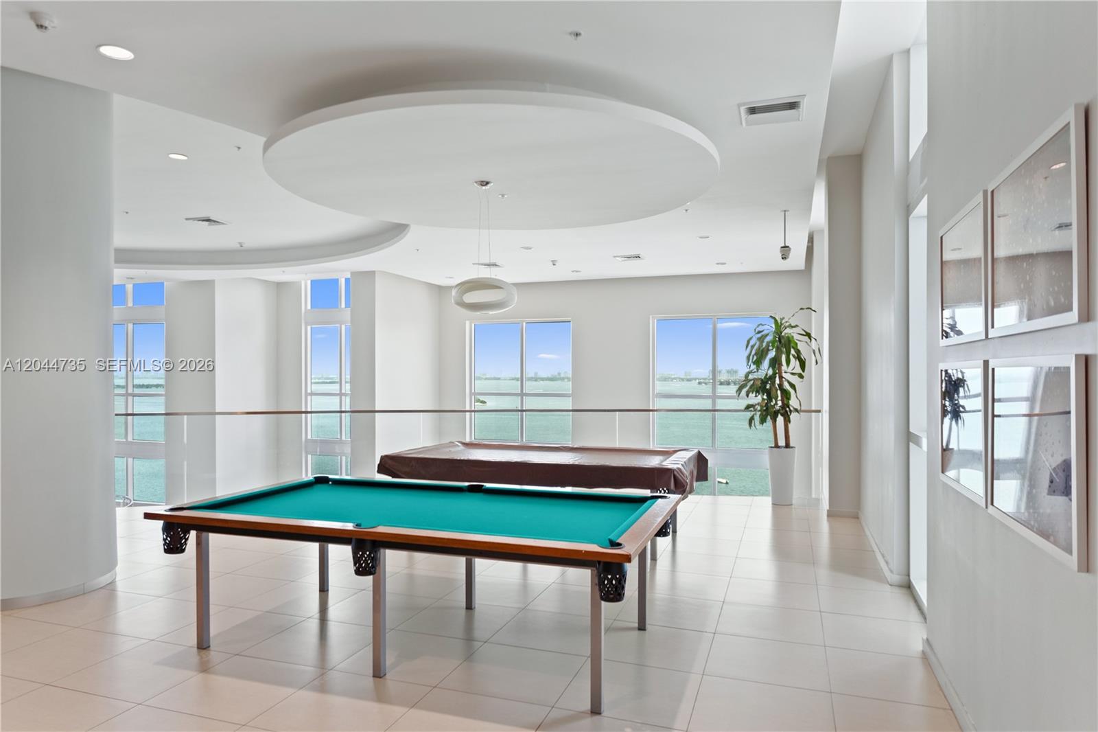 1900 N Bayshore Drive Drive