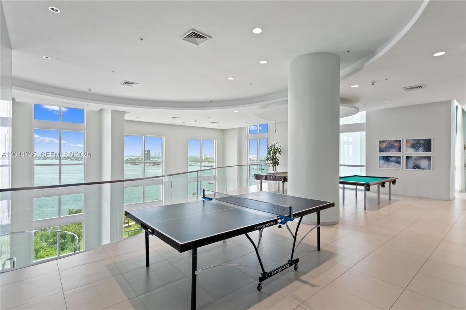1900 N Bayshore Drive Drive