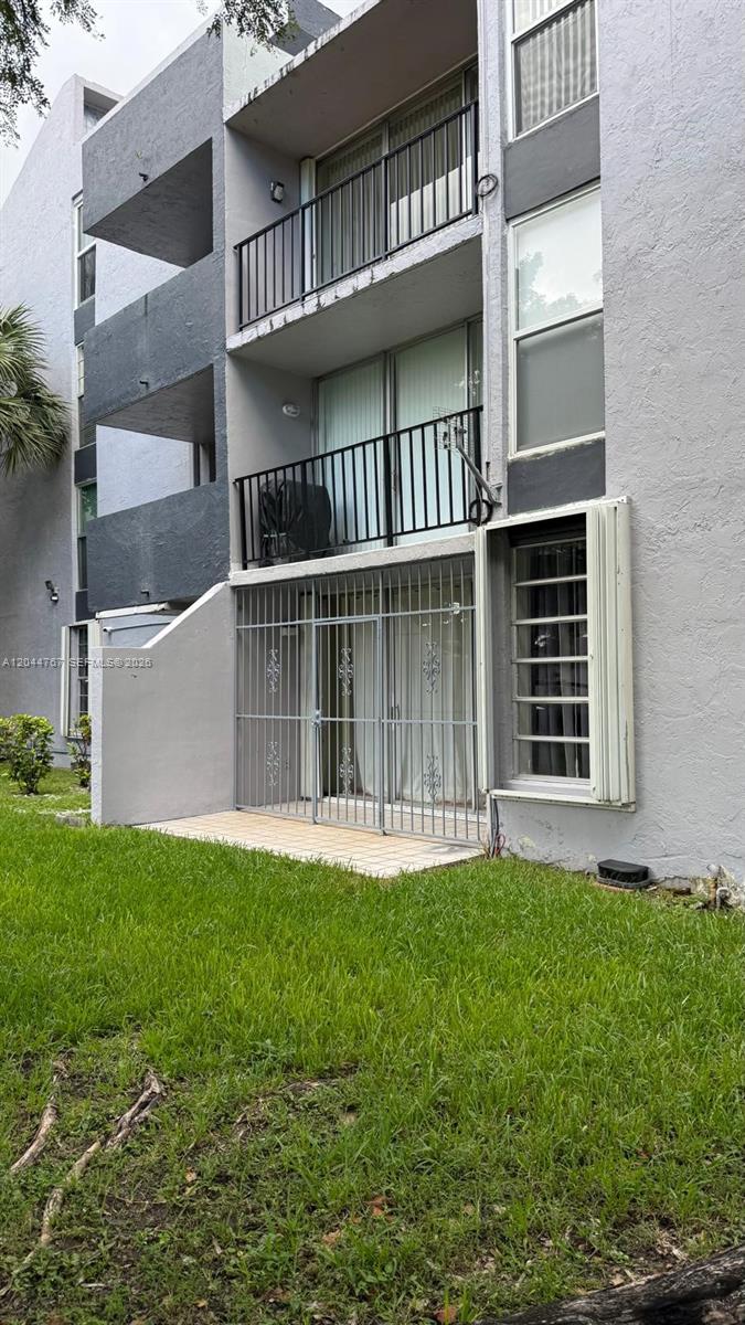 110 Fontainebleau Boulevard