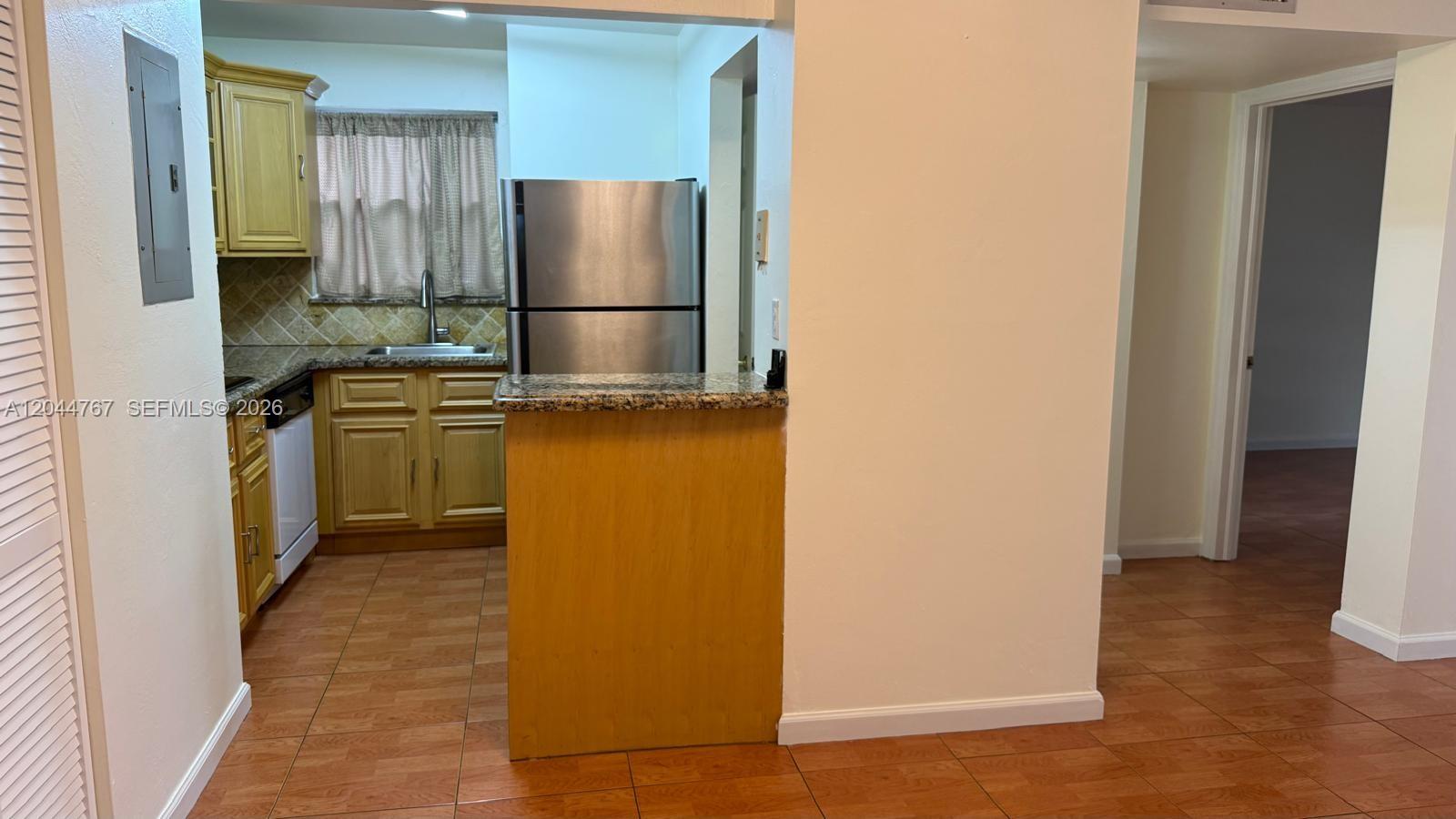 110 Fontainebleau Boulevard