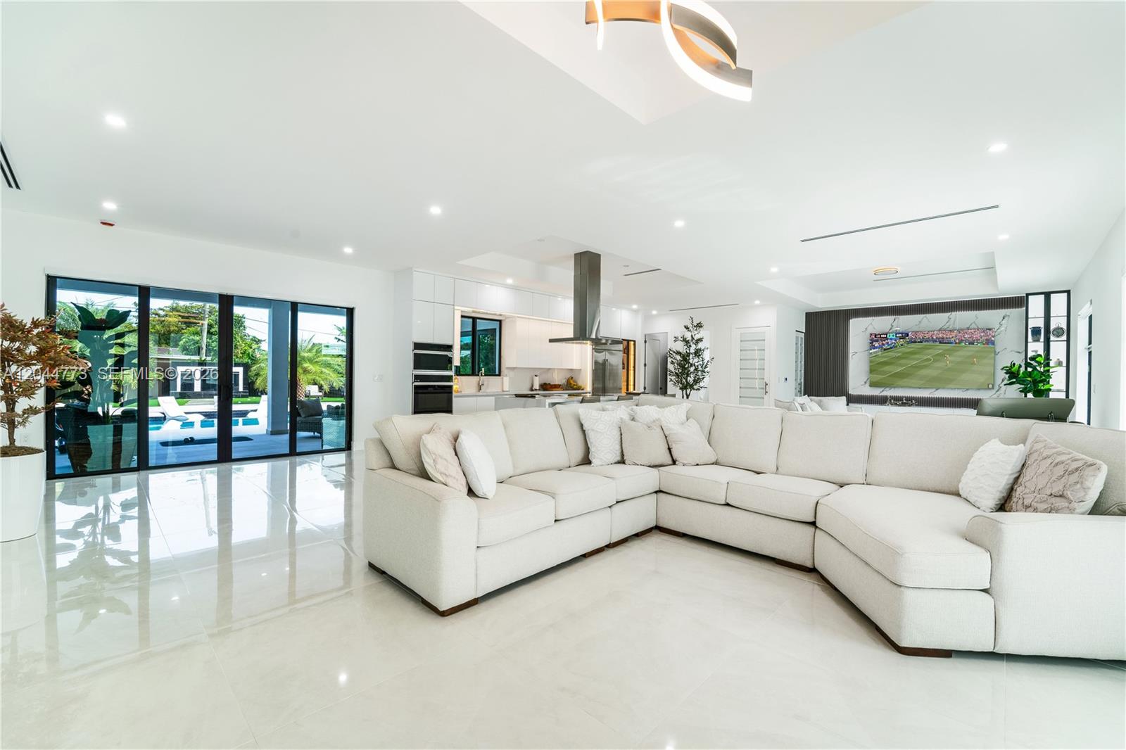 9630 SW 10th Terrace