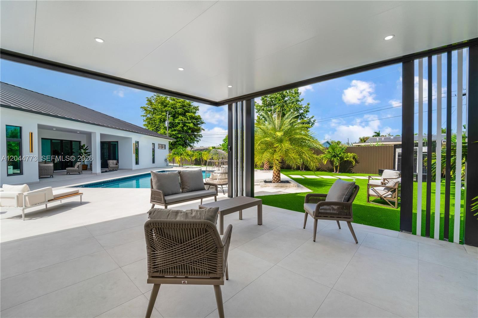 9630 SW 10th Terrace