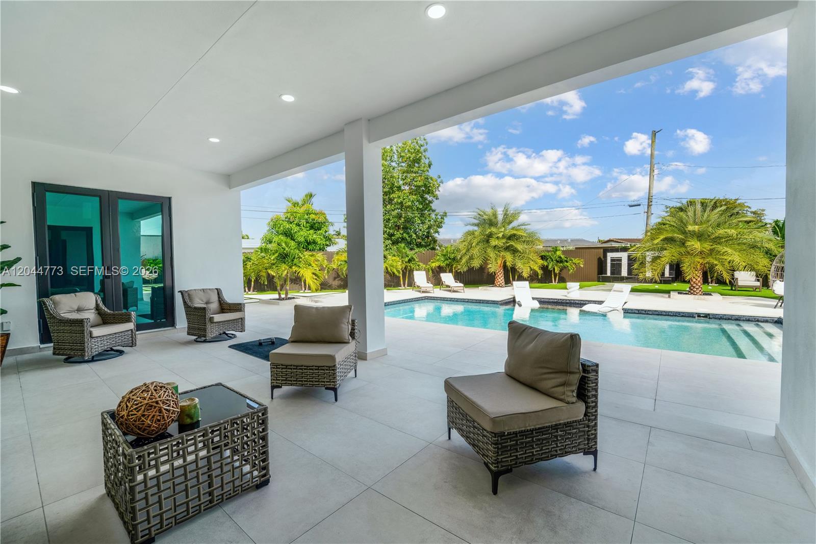 9630 SW 10th Terrace