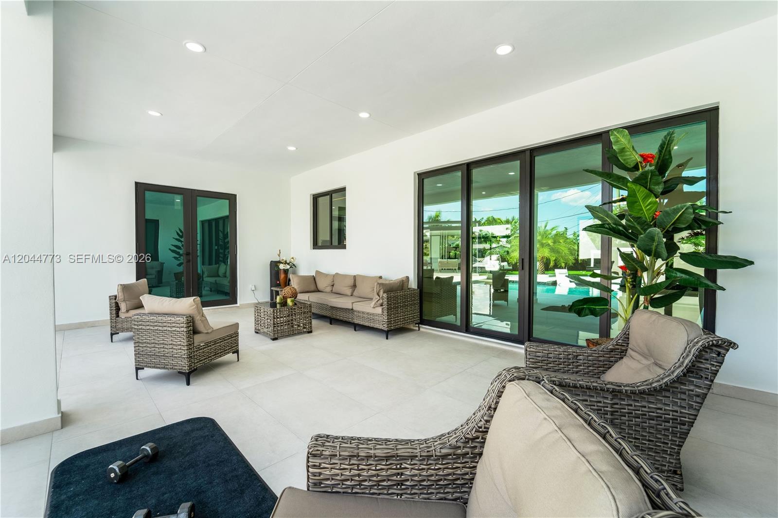 9630 SW 10th Terrace