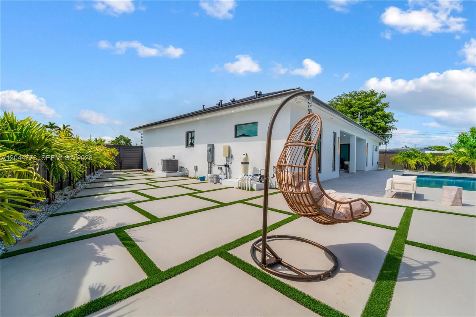9630 SW 10th Terrace