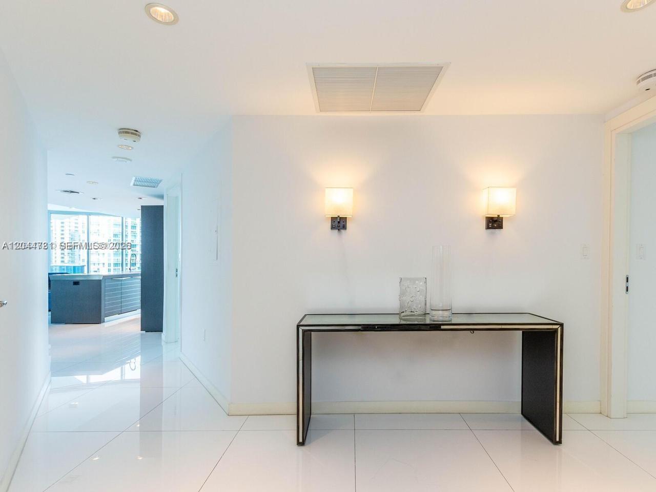 200 Biscayne Boulevard Way