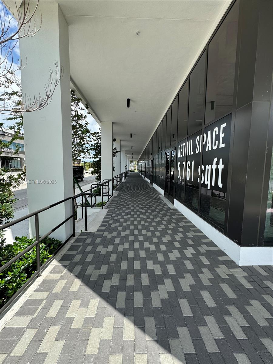 800 N Federal Highway