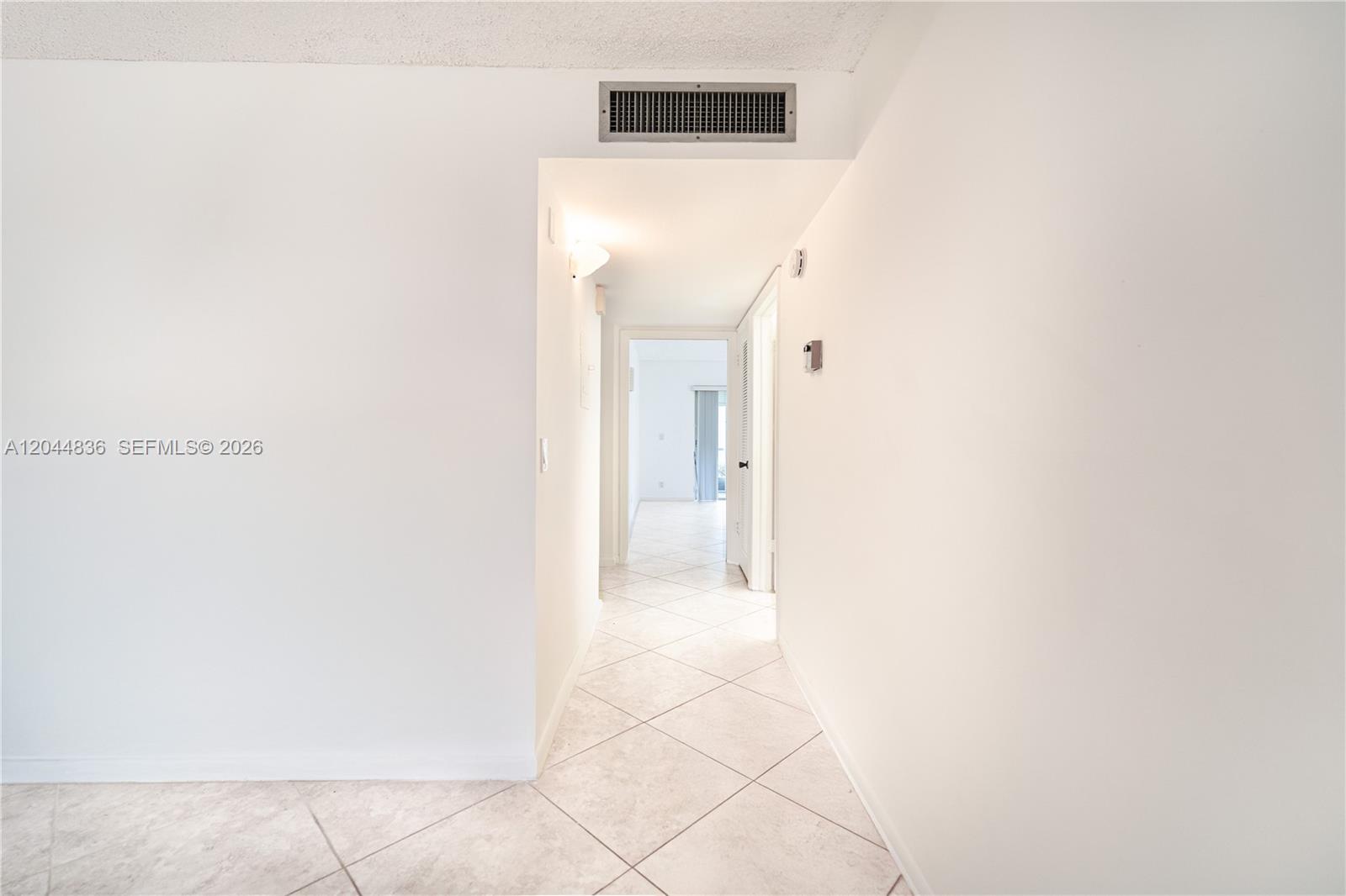 642 N Normandy