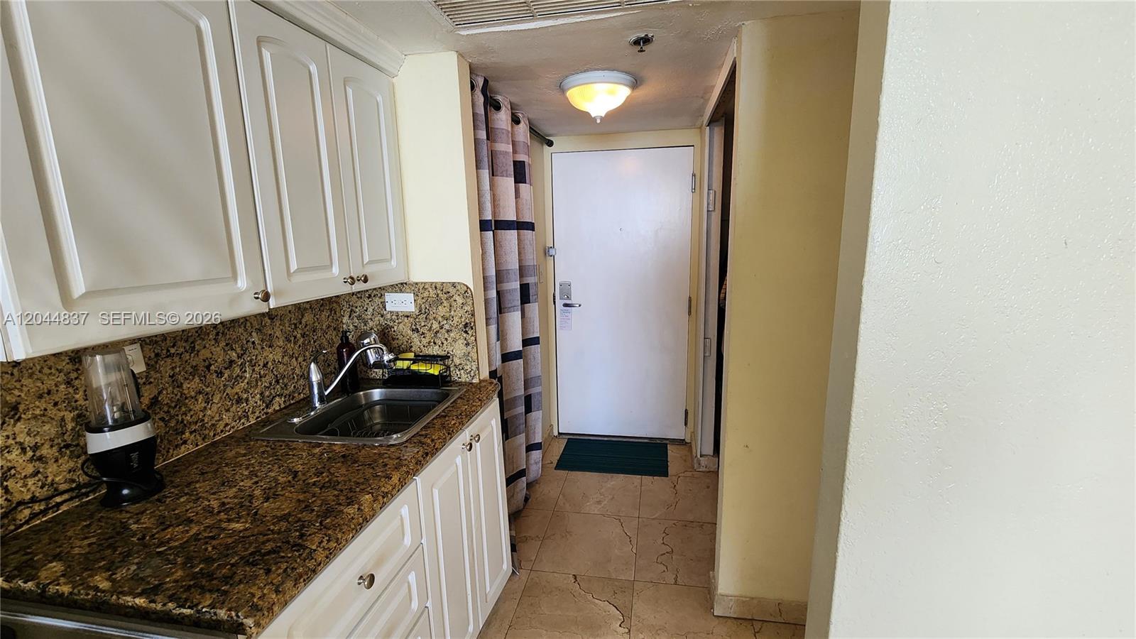 19201 E Collins Avenue