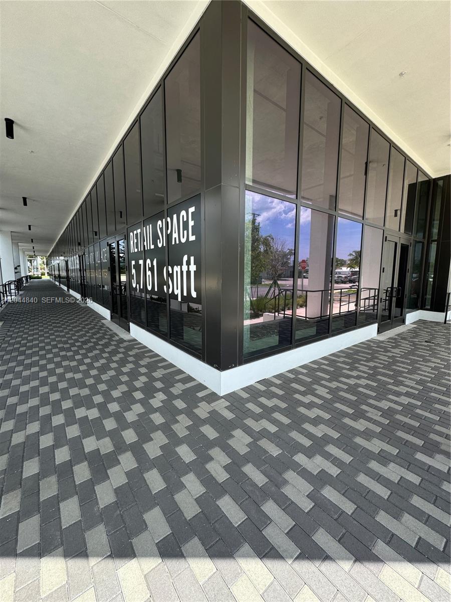 800 N Federal Highway
