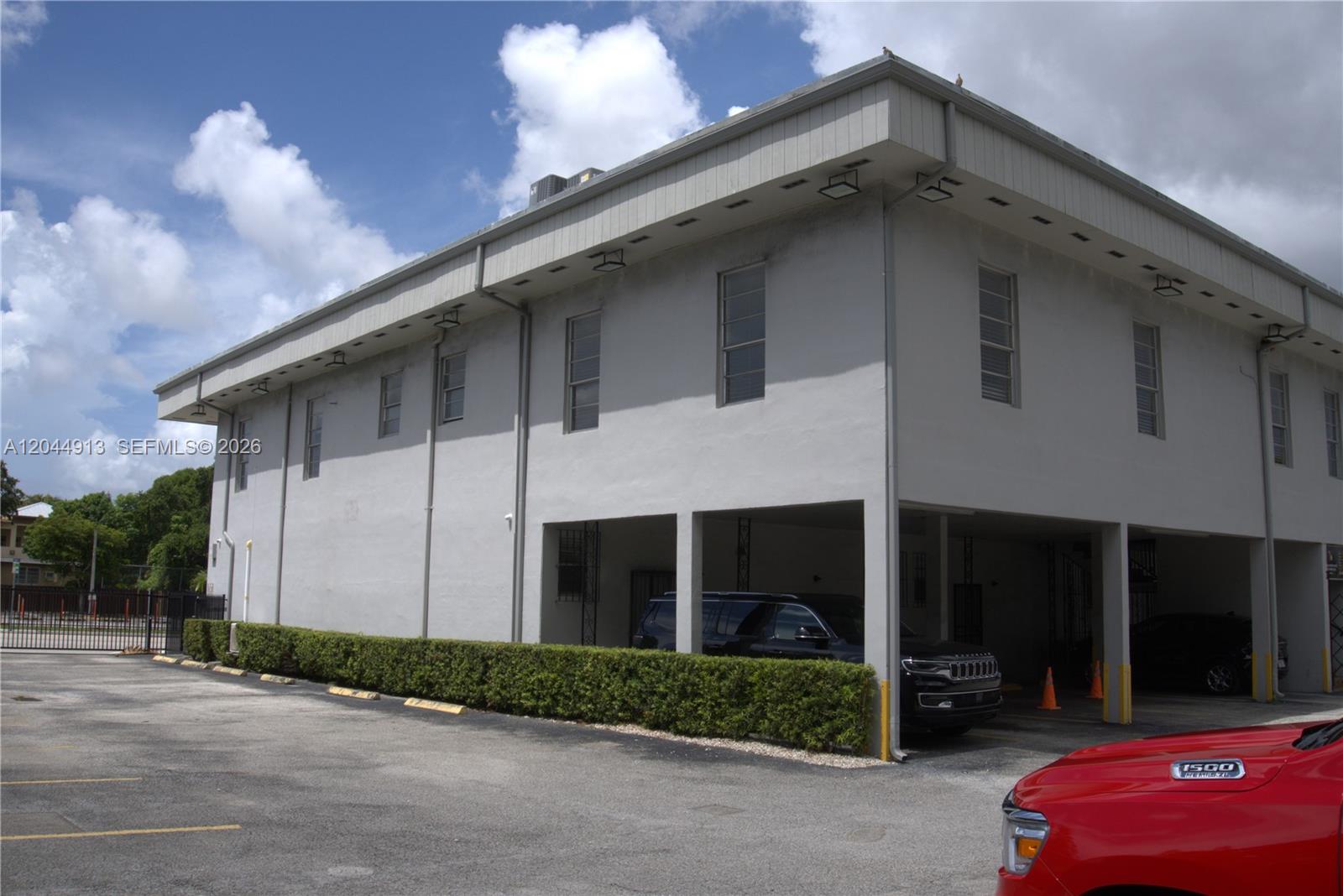 2433 NW 7th Street