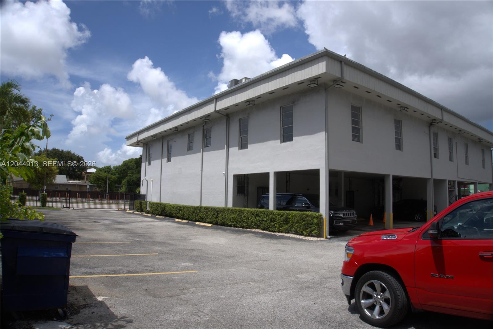 2433 NW 7th Street