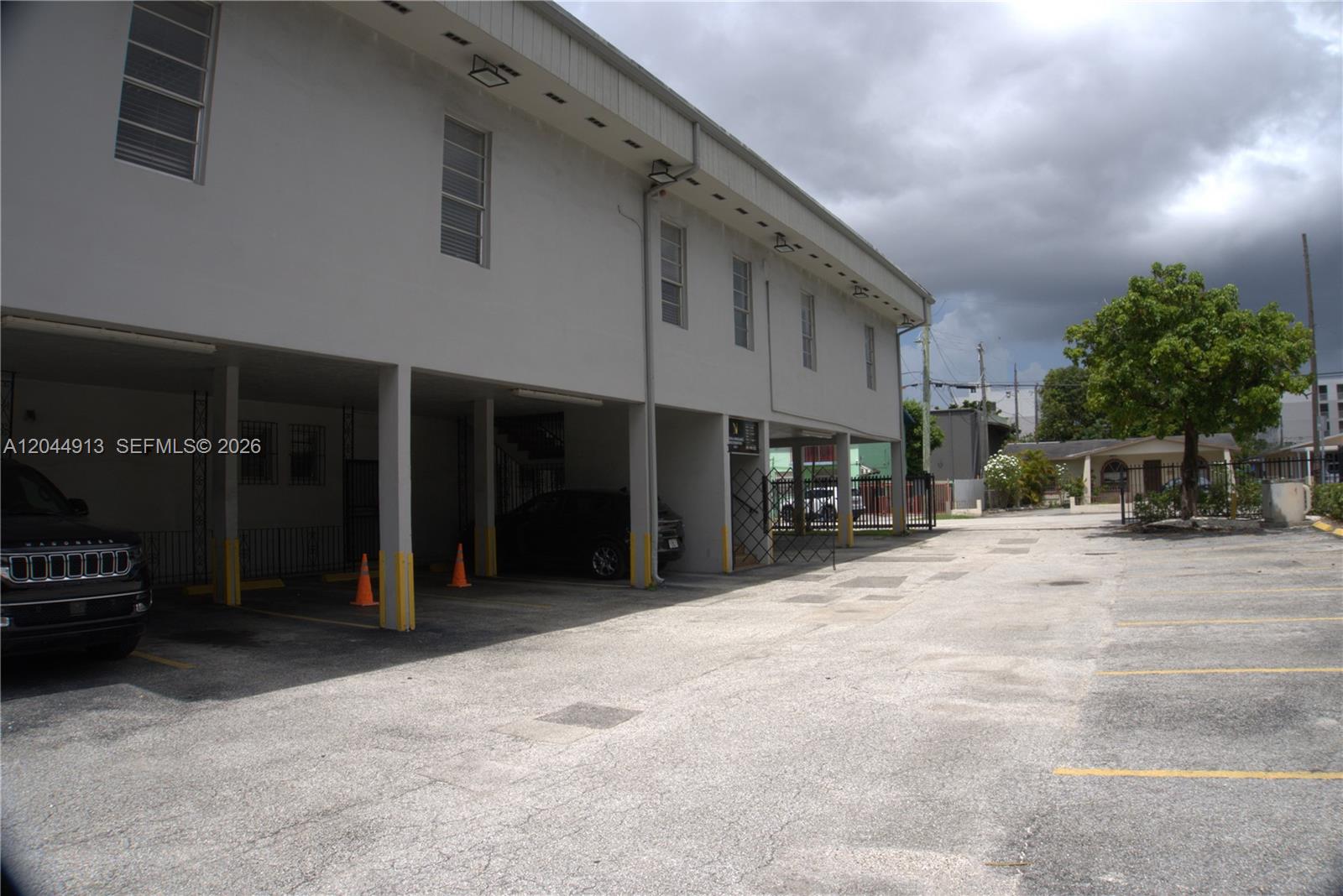2433 NW 7th Street