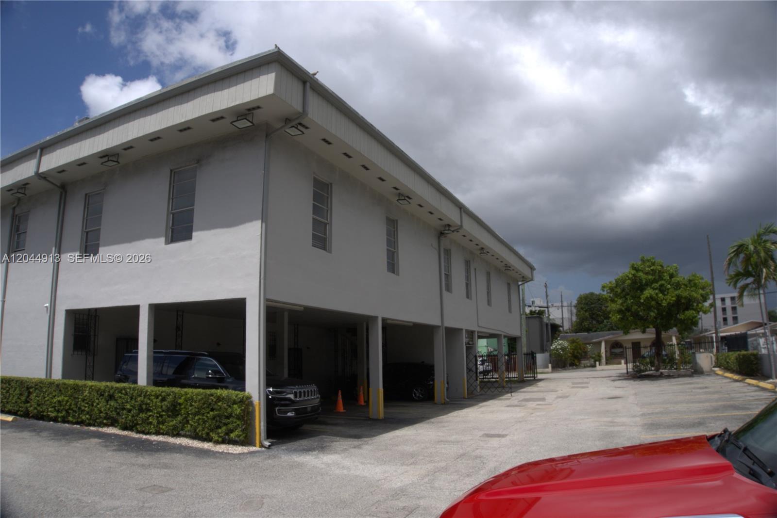 2433 NW 7th Street
