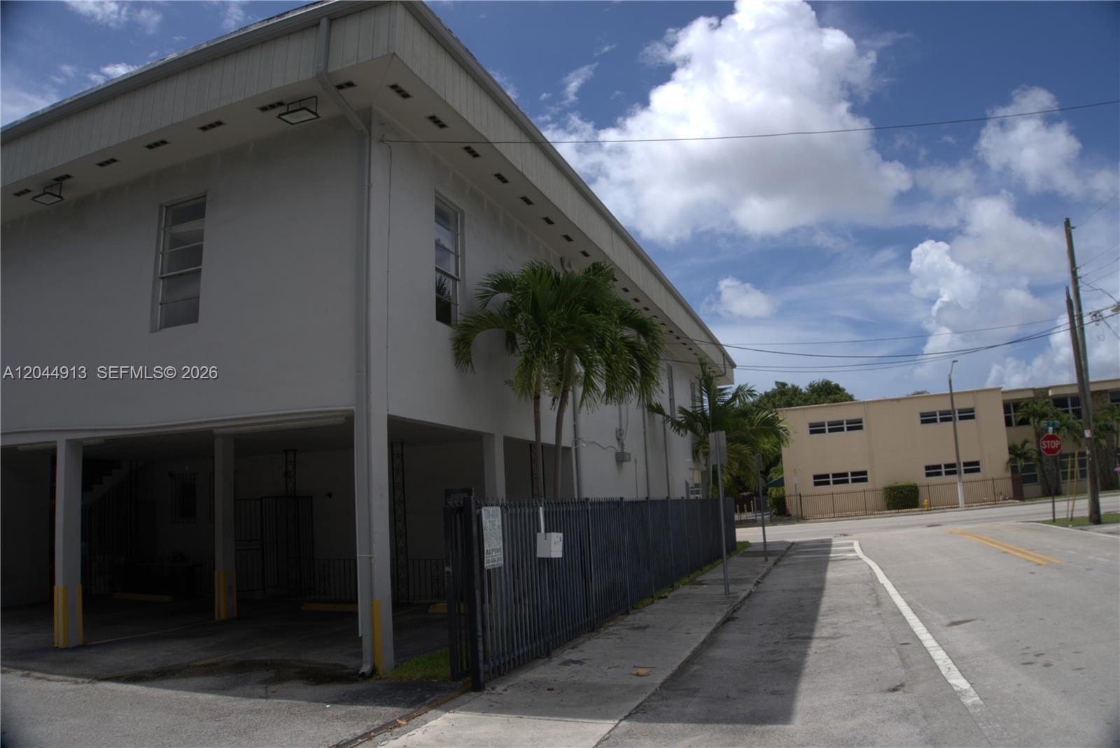 2433 NW 7th Street