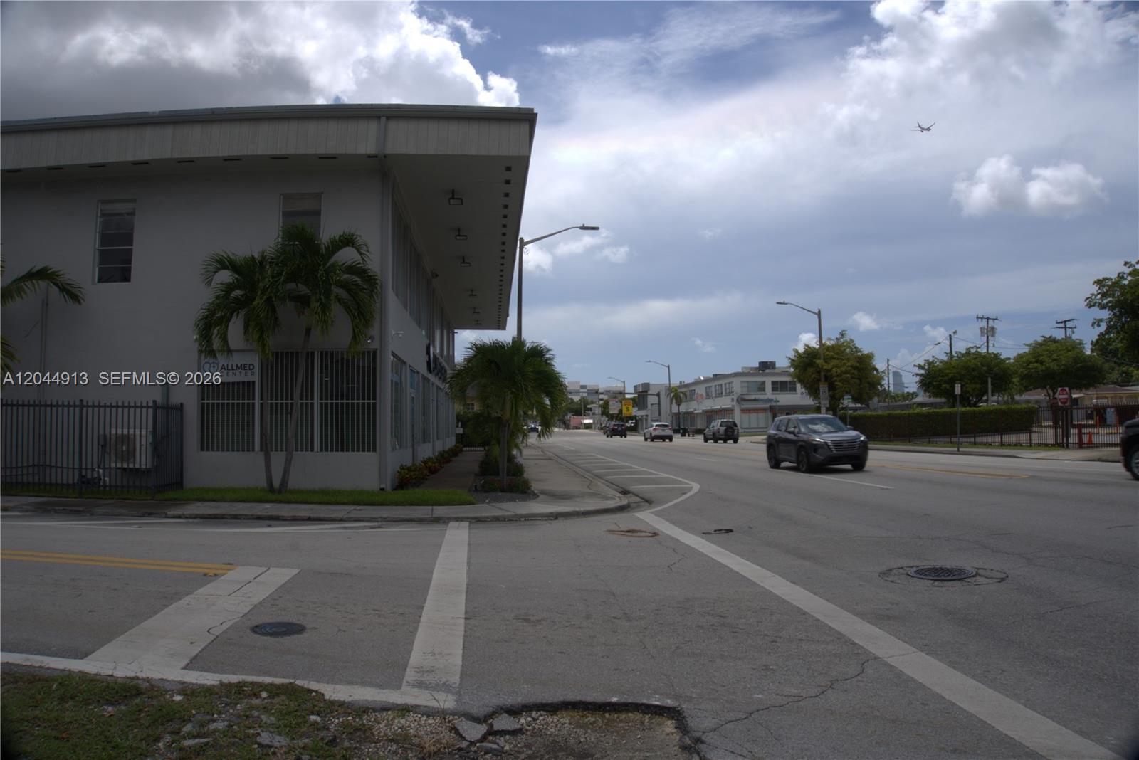 2433 NW 7th Street