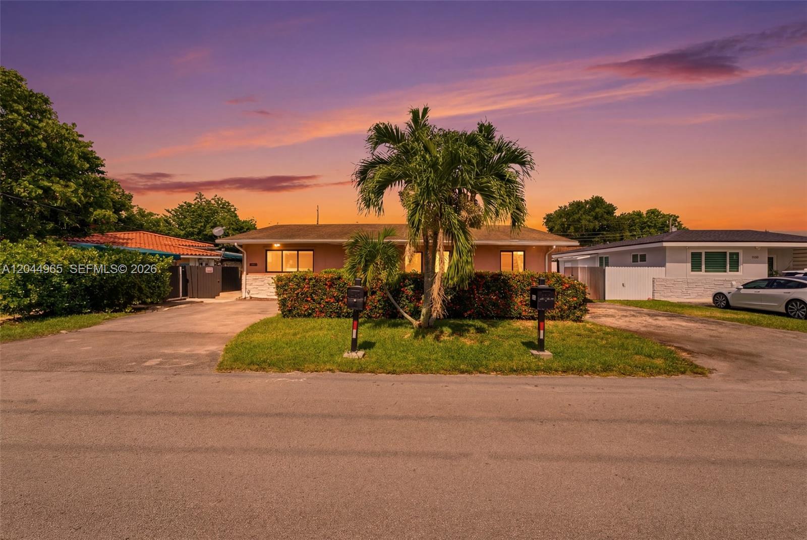 1421-1419 SW 76 Court