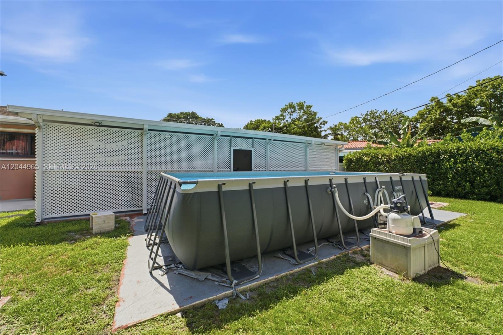 1421-1419 SW 76 Court