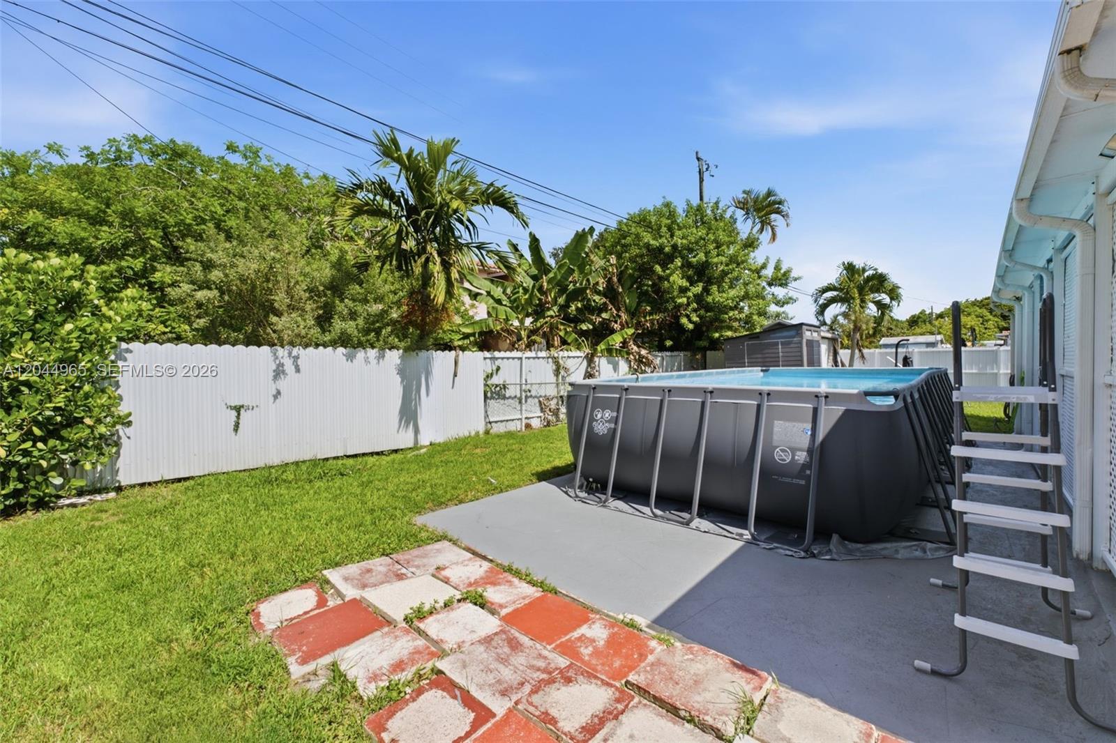 1421-1419 SW 76 Court