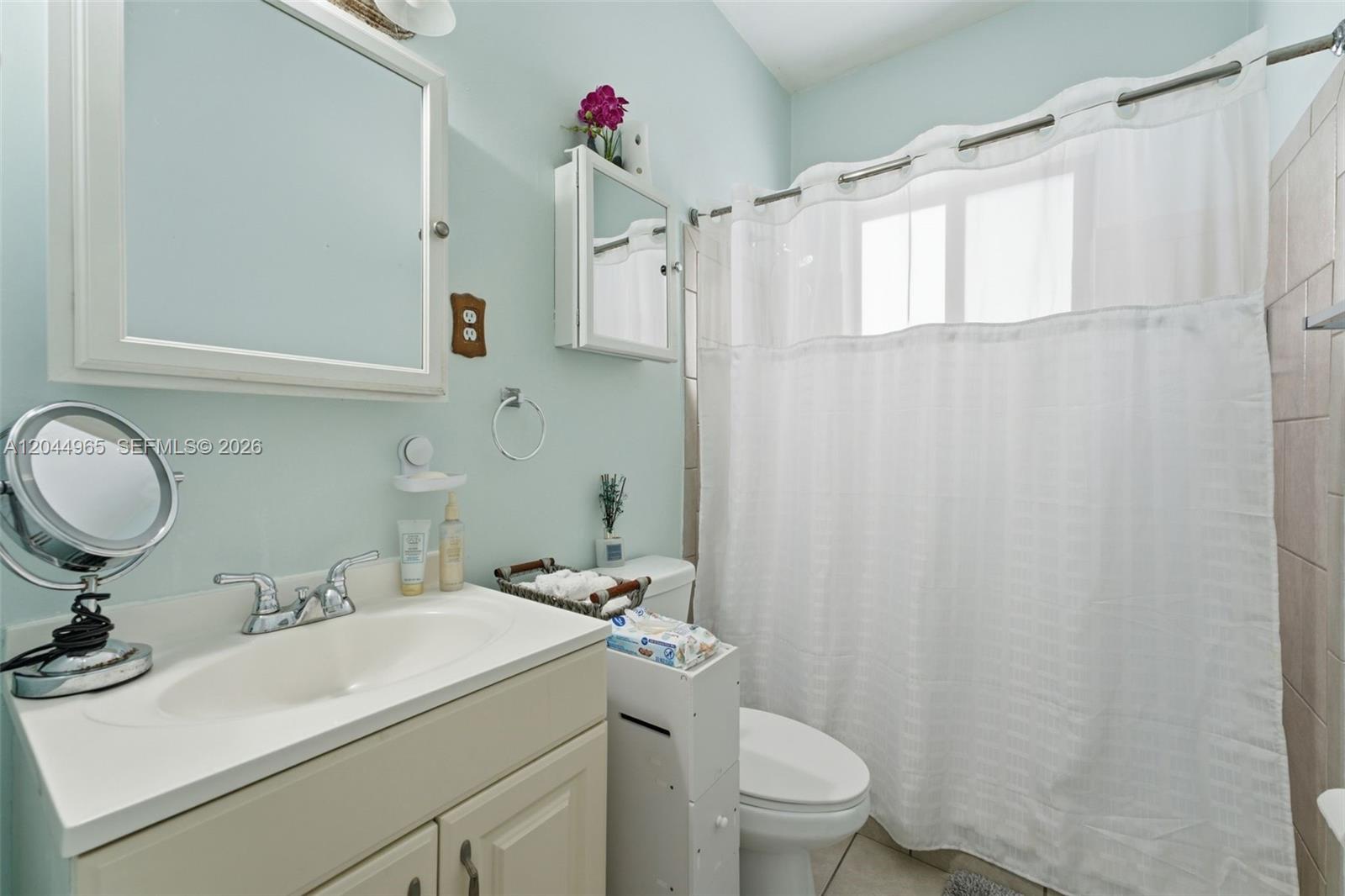 1421-1419 SW 76 Court