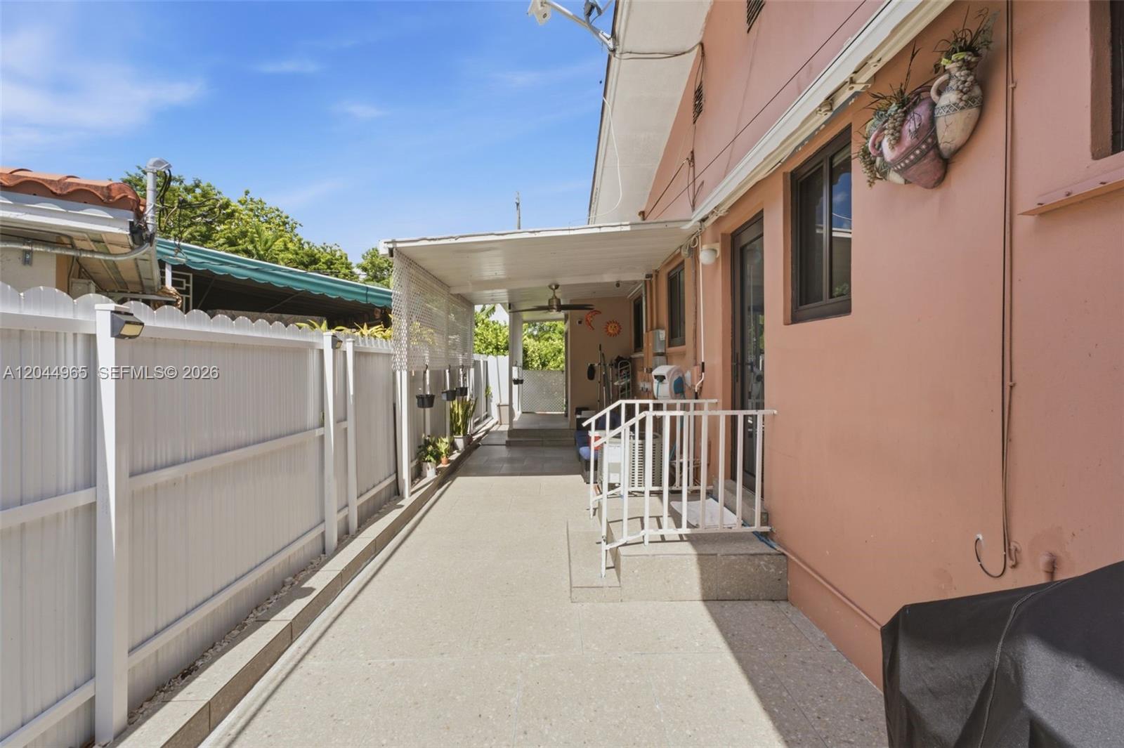 1421-1419 SW 76 Court