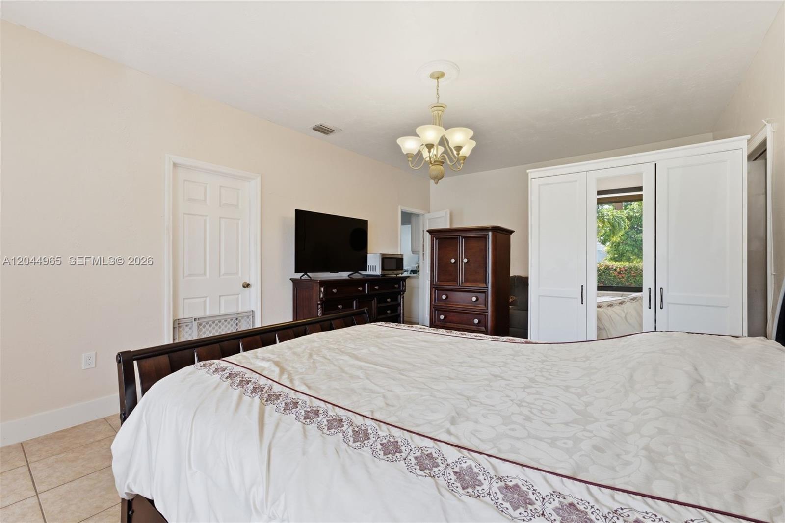 1421-1419 SW 76 Court