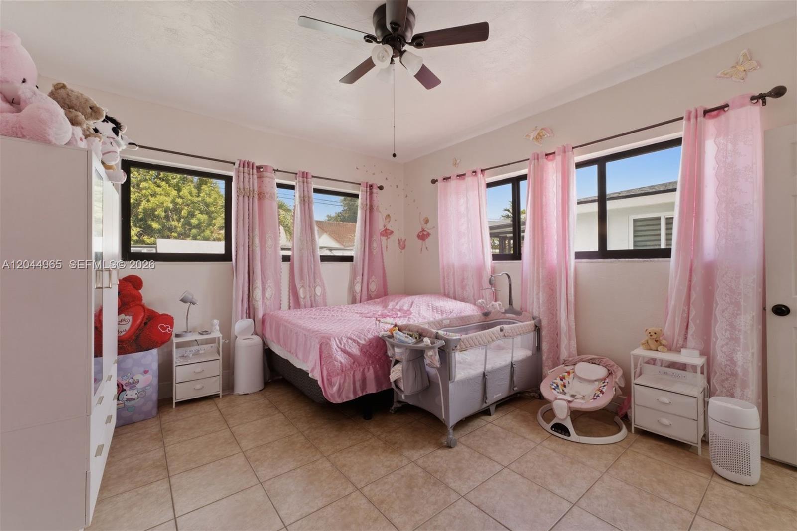 1421-1419 SW 76 Court