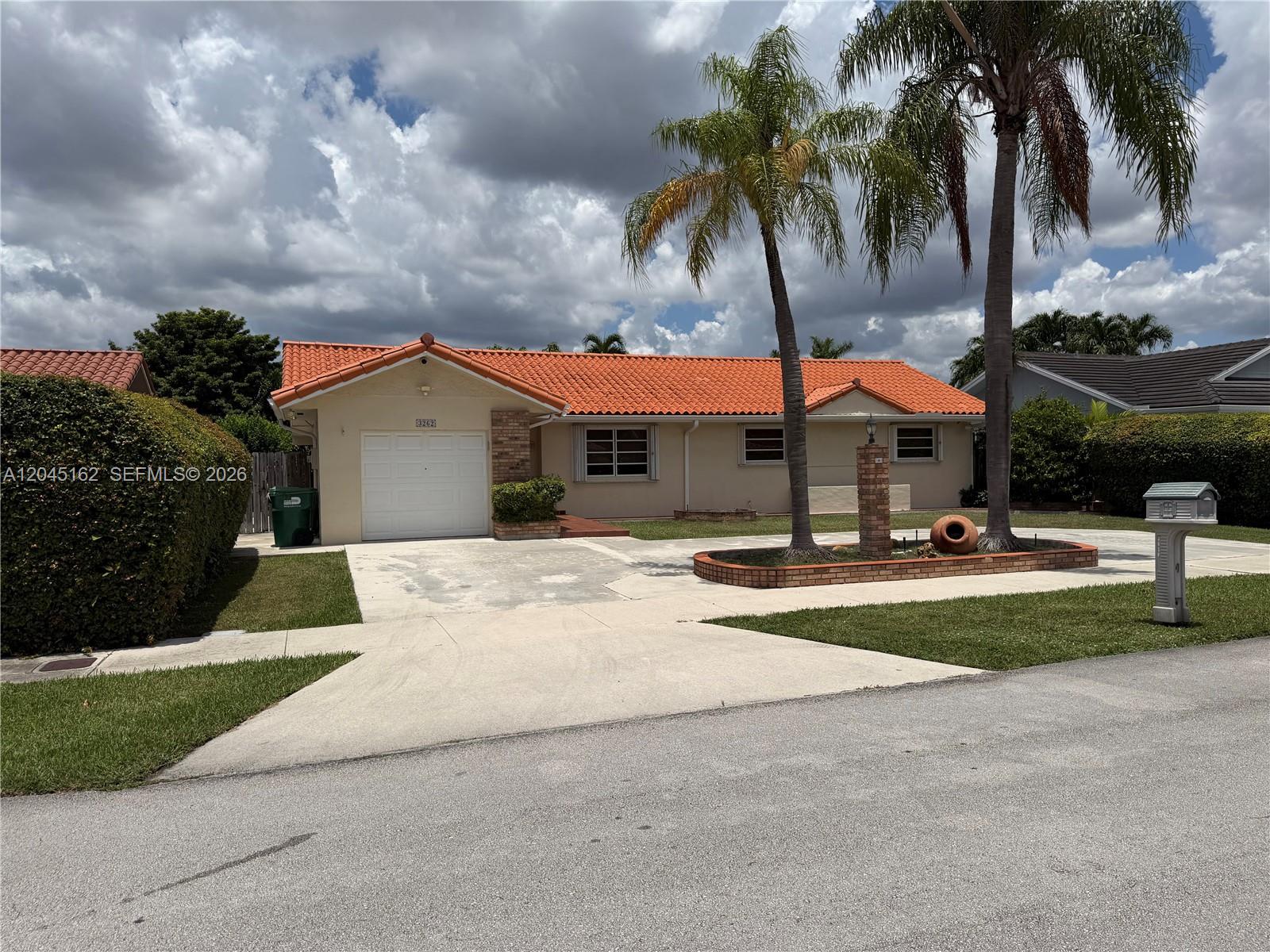3262 SW 139th Place