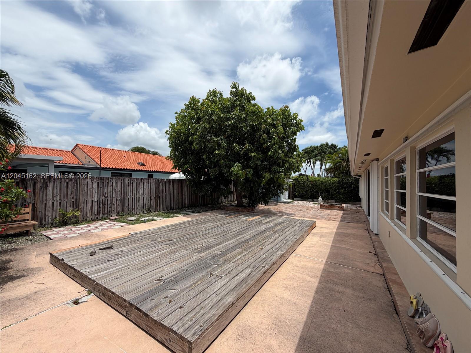 3262 SW 139th Place