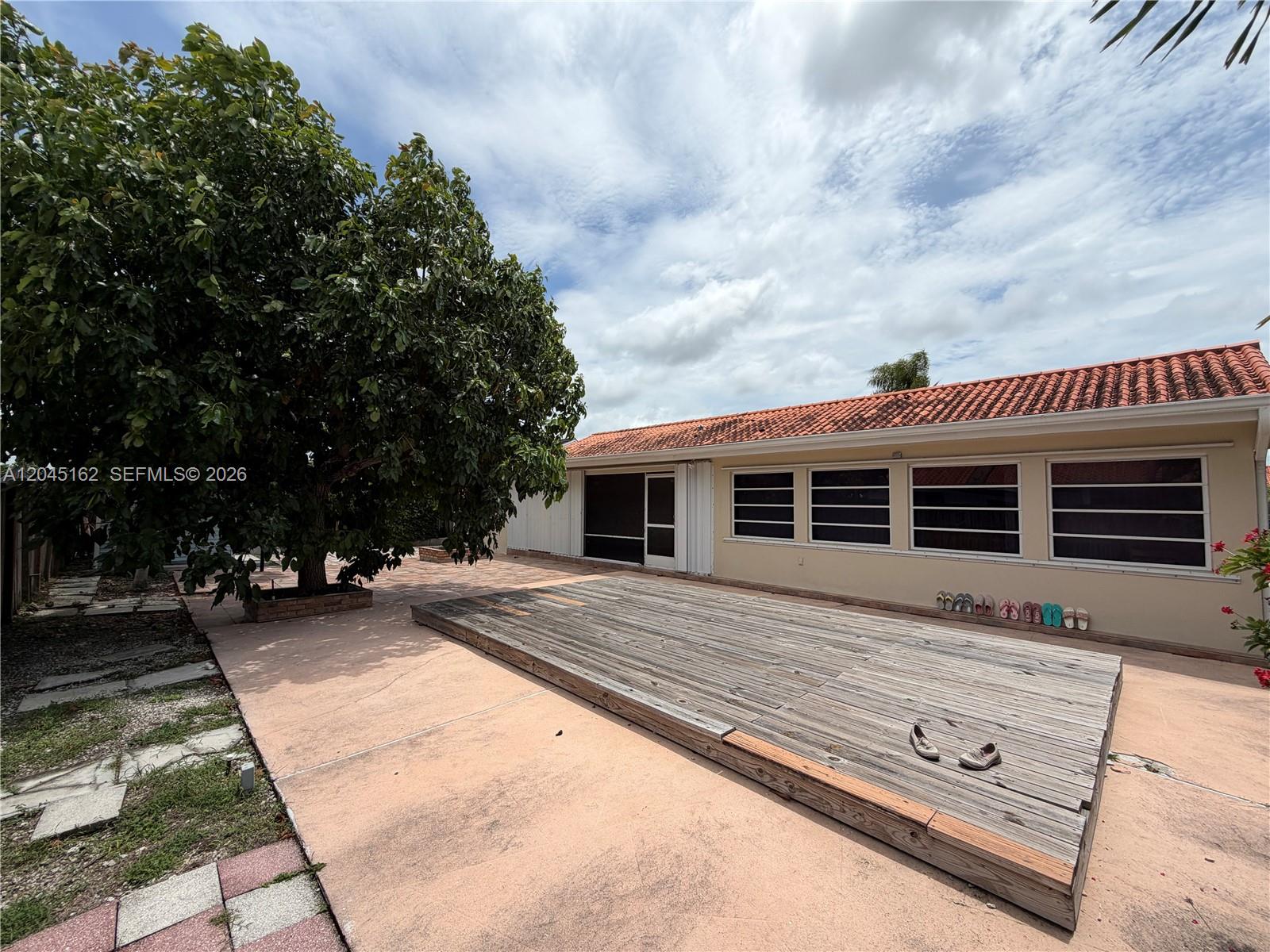 3262 SW 139th Place