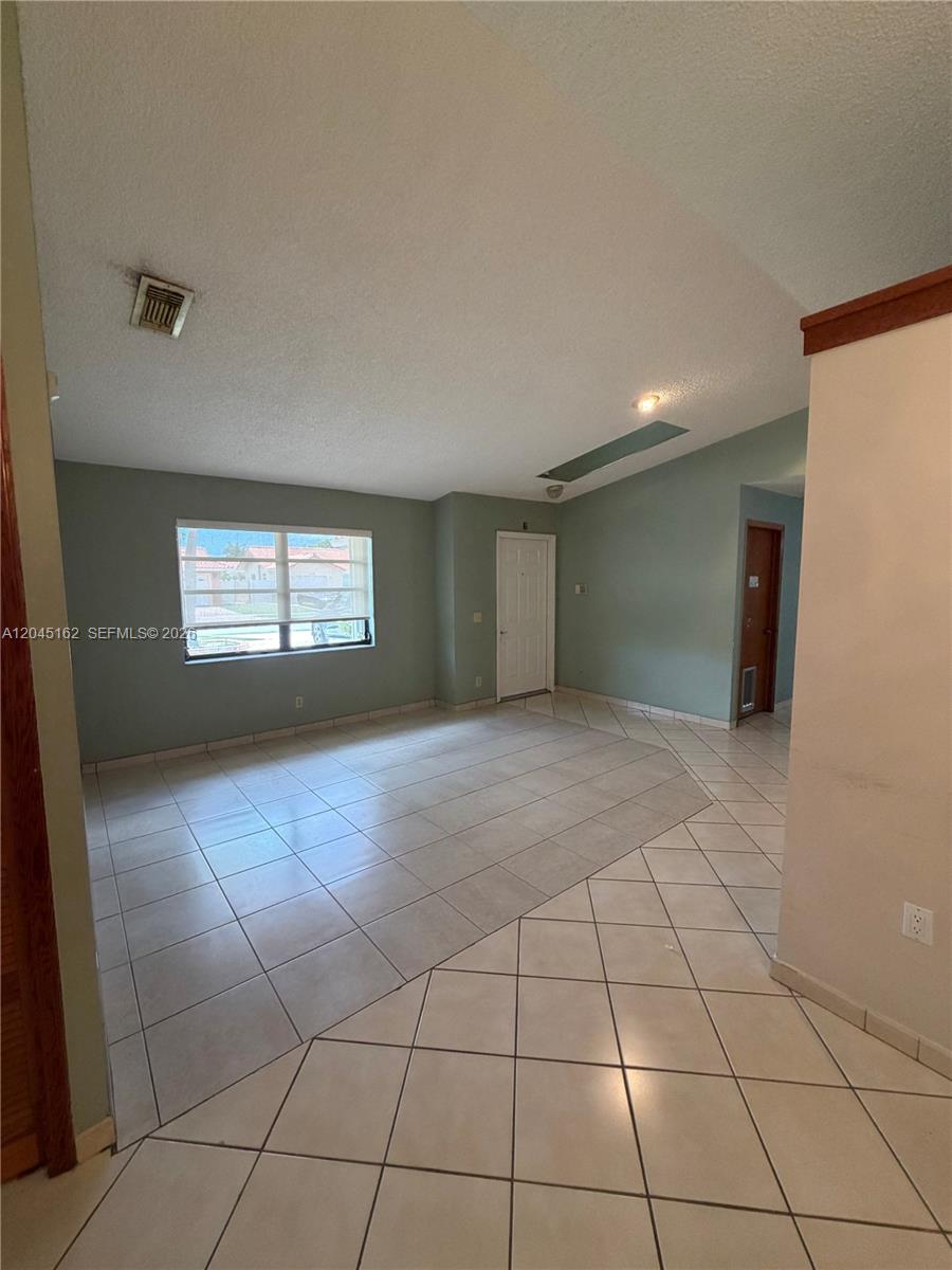 3262 SW 139th Place
