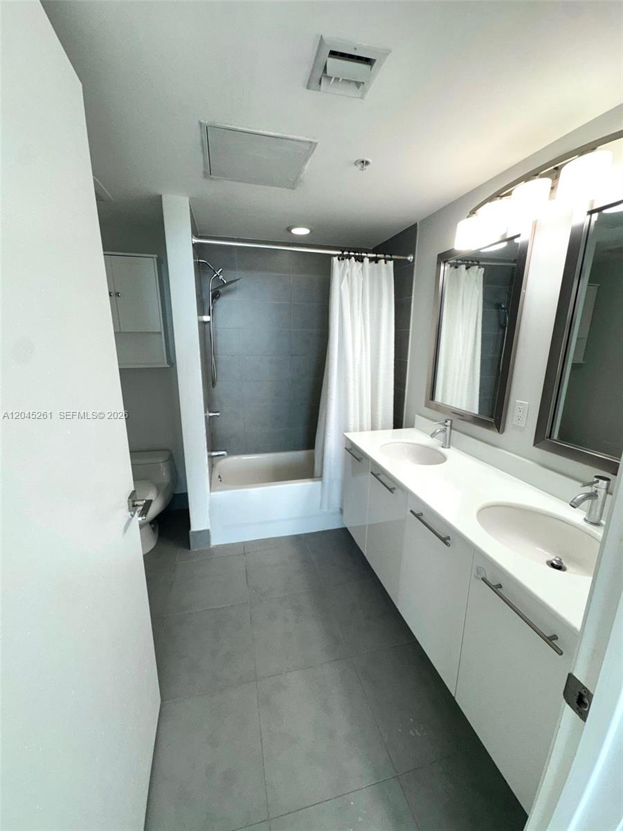92 SW 3rd Street