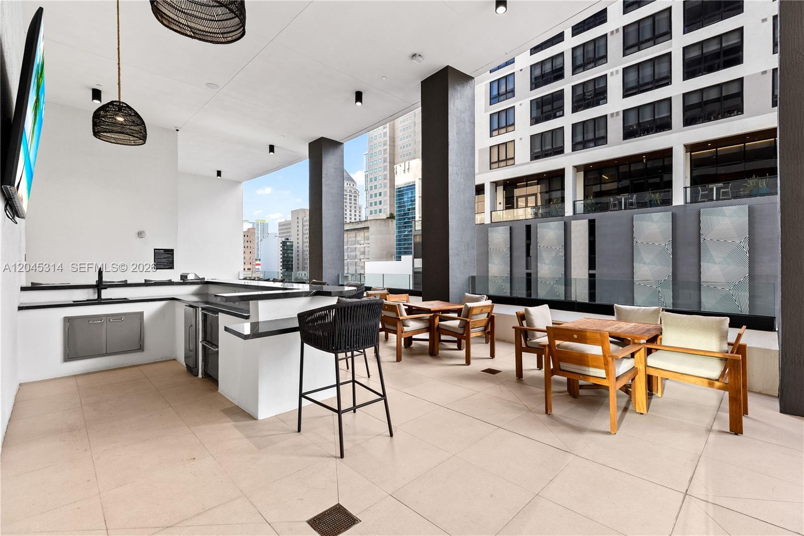 225 N Miami Avenue