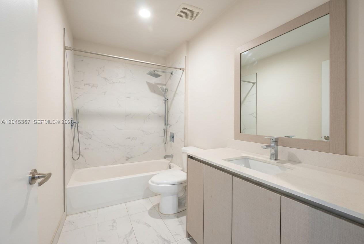 2535 NE 193rd Street