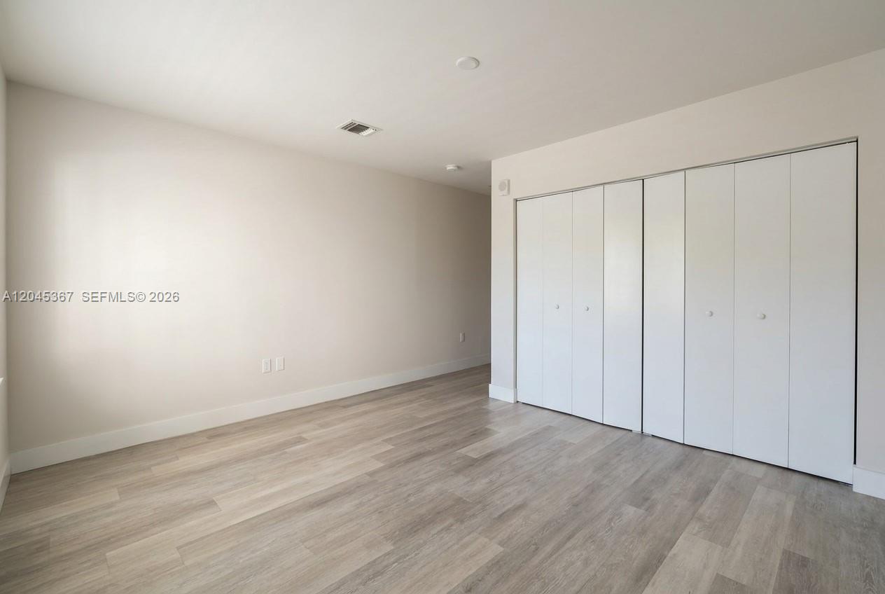 2535 NE 193rd Street