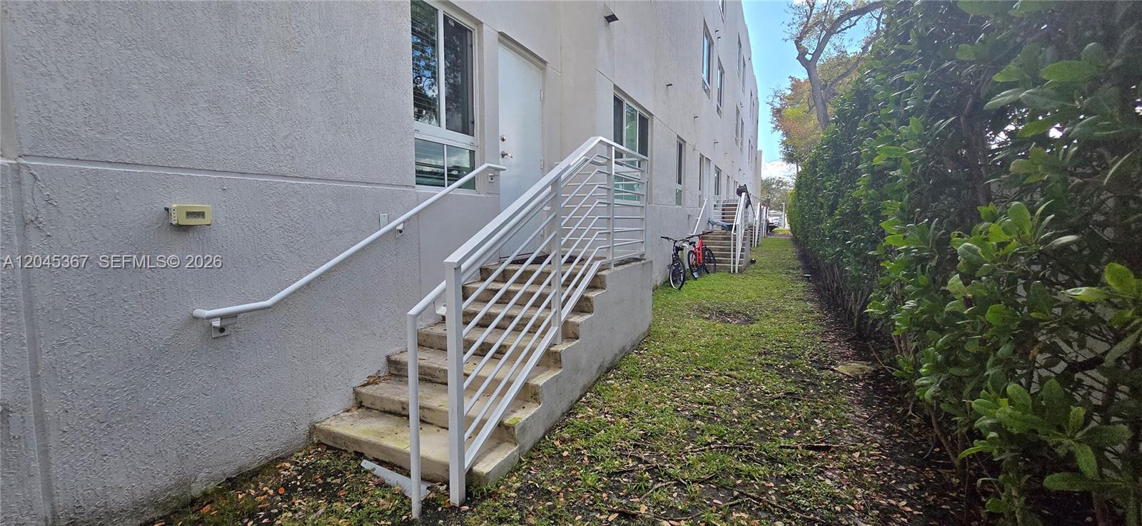 2535 NE 193rd Street